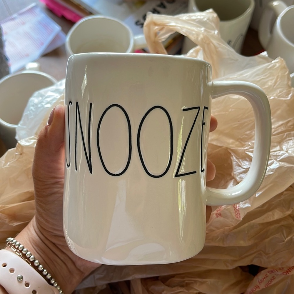 Rae Dunn “Snooze” Mug